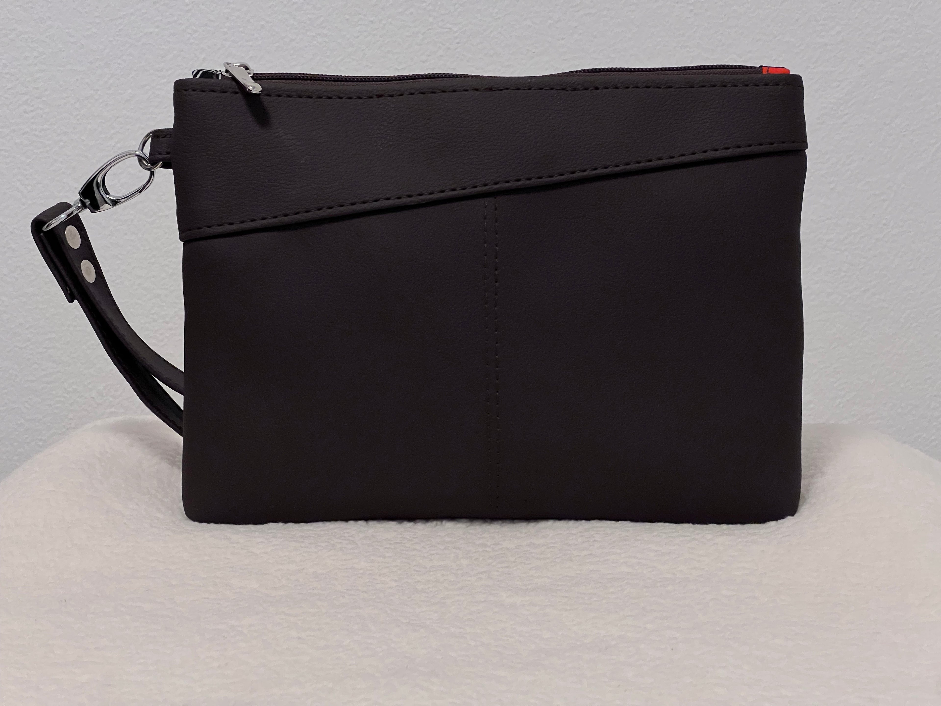 NyoNyo Afrocentric Leather Pochette