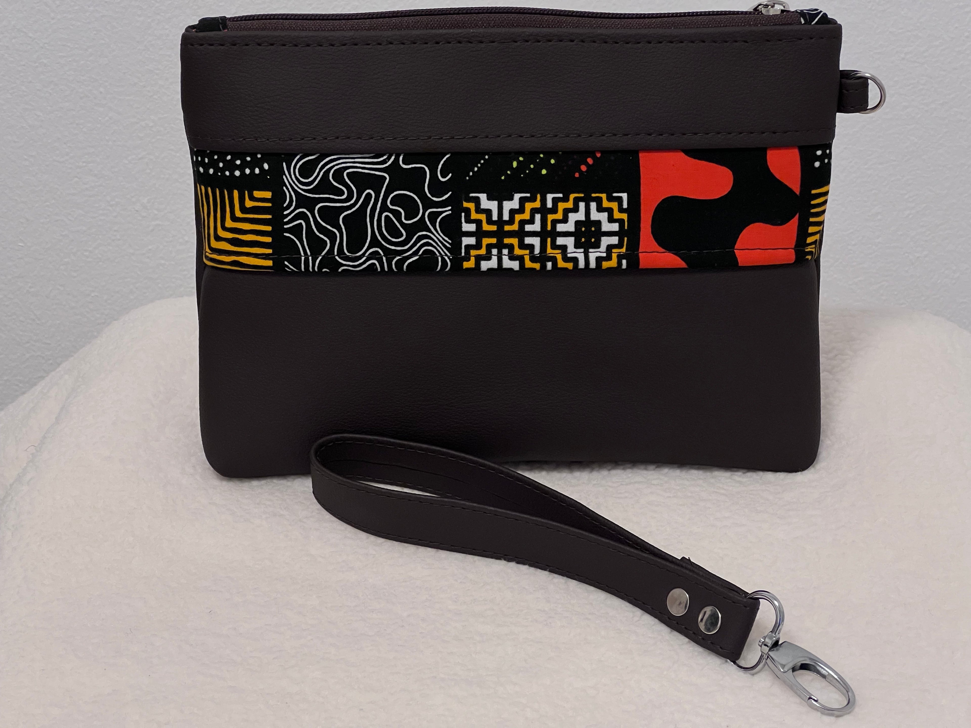 NyoNyo Afrocentric Leather Pochette