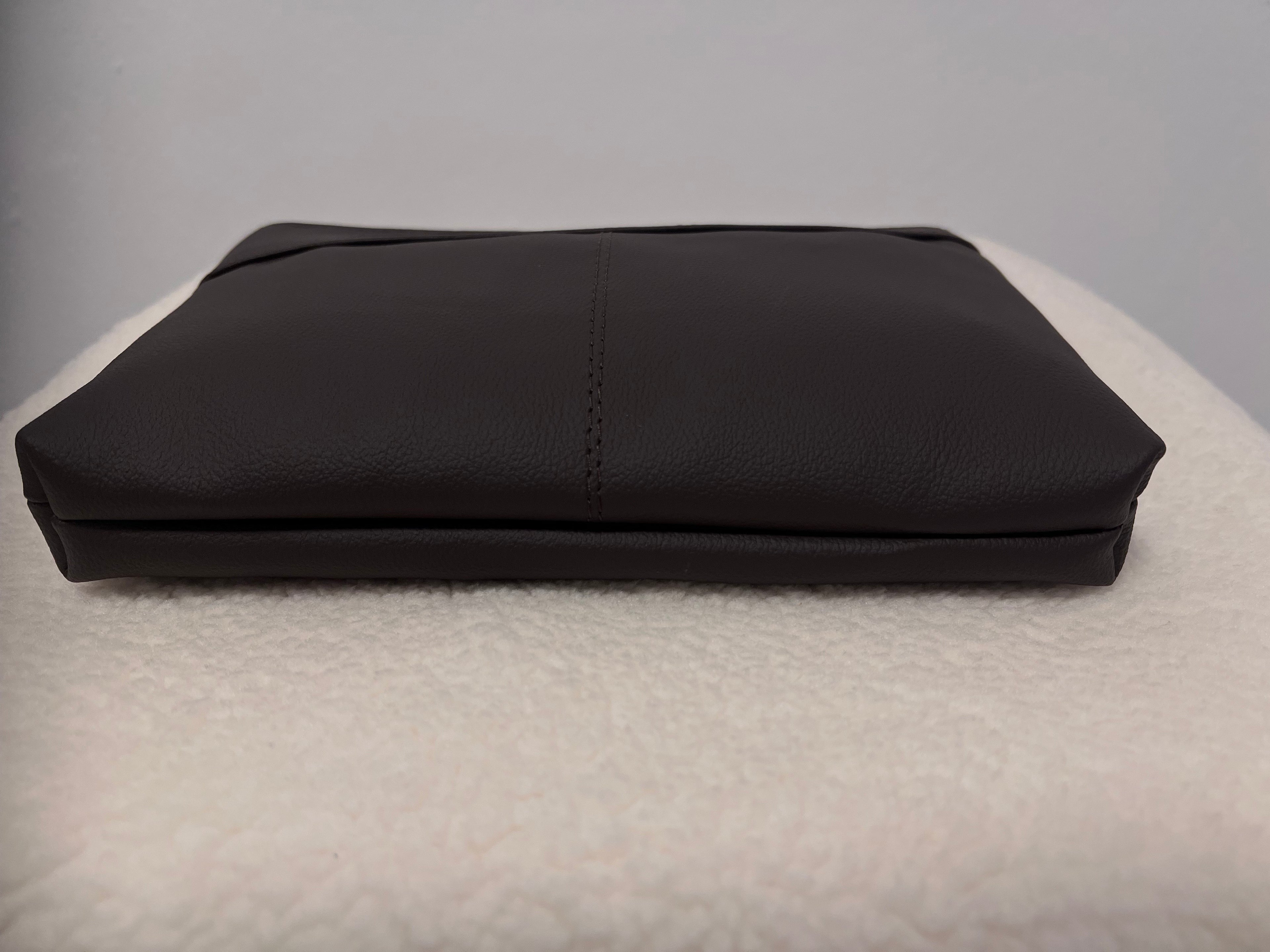 NyoNyo Afrocentric Leather Pochette