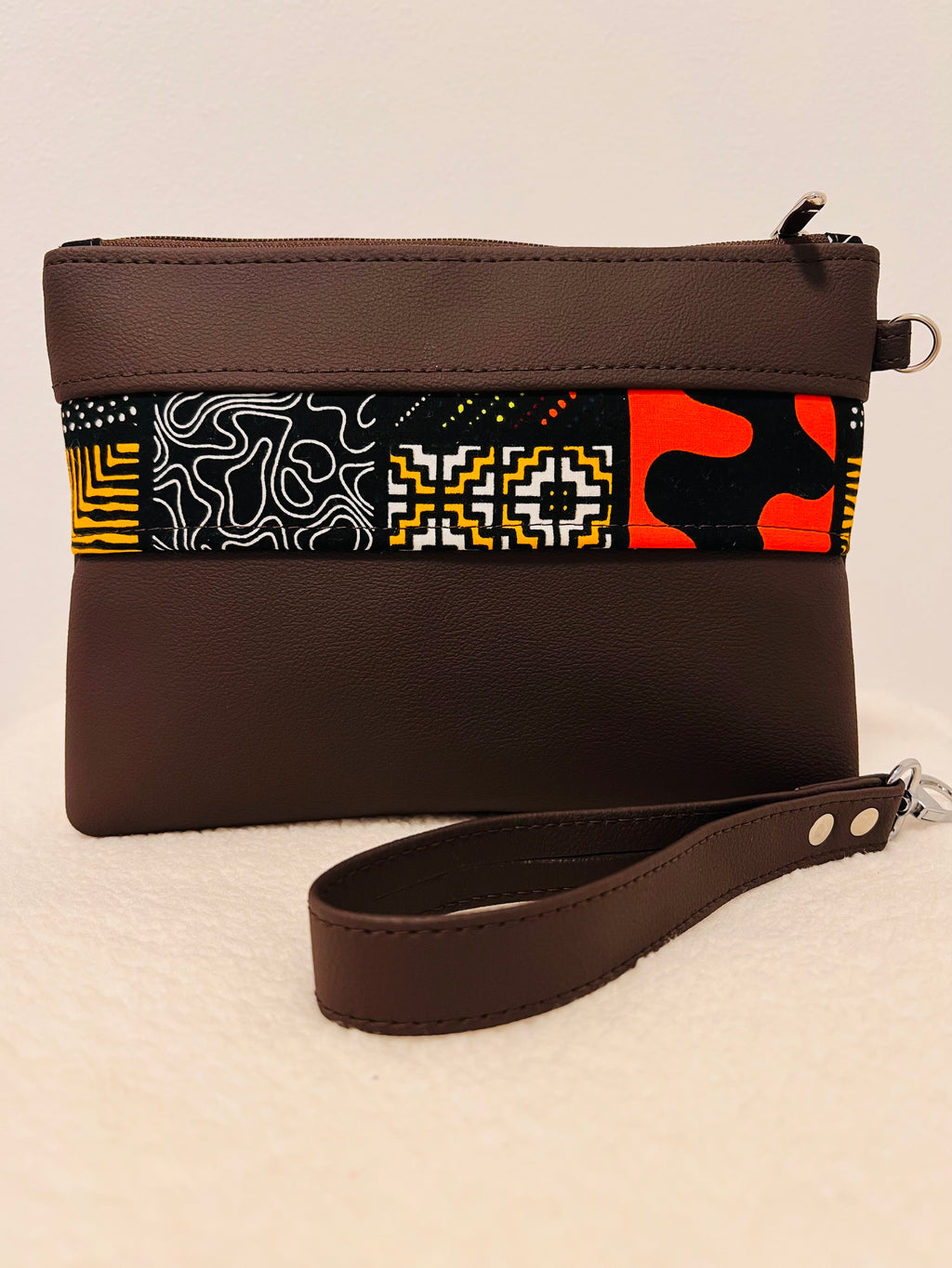NyoNyo Afrocentric Leather Pochette